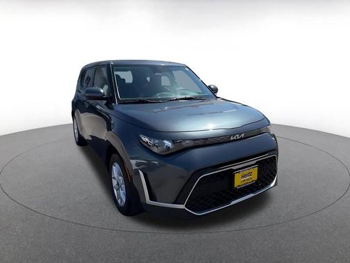 Gravity Gray 2025 Kia Soul LX