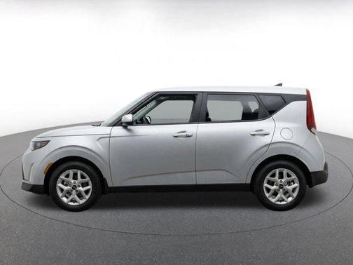 Gravity Gray 2025 Kia Soul LX