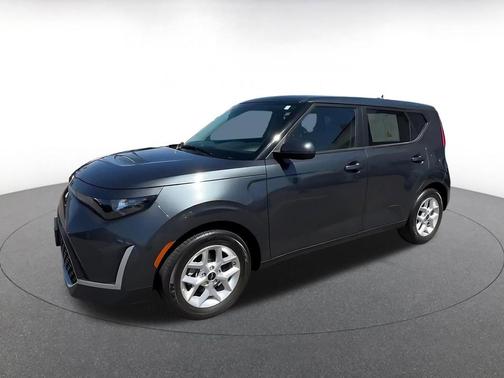 Gravity Gray 2025 Kia Soul LX