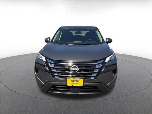 Gun Metallic 2025 Nissan Rogue SV