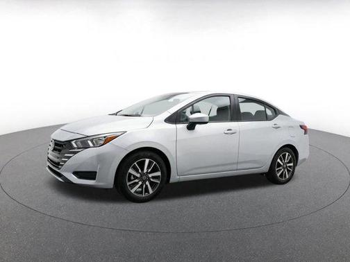 Brilliant Silver Metallic 2025 Nissan Versa 1.6 SV