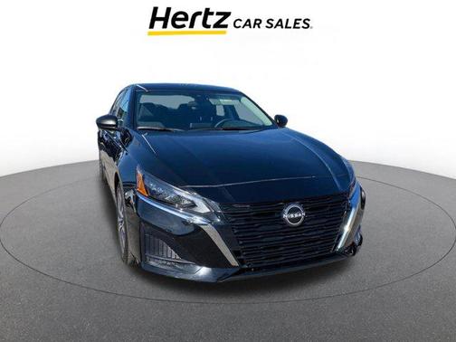 Super Black 2025 Nissan Altima SV FWD