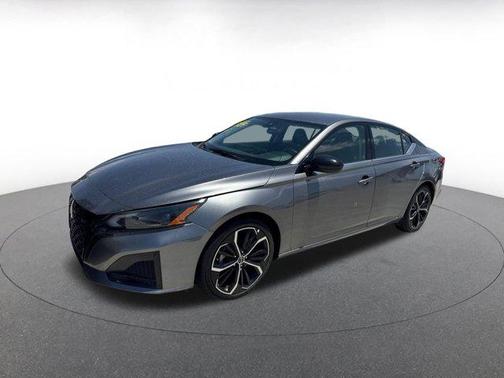 2023 Nissan Altima SR FWD