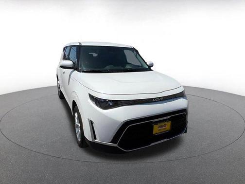 Snow White Pearl 2025 Kia Soul LX