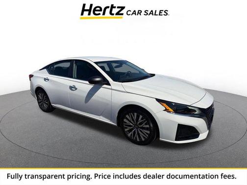 Glacier White 2025 Nissan Altima SV FWD
