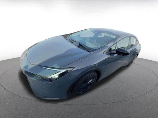 2025 Toyota Prius LE