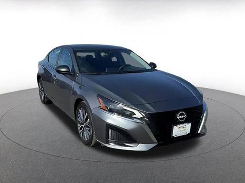 Gun Metallic 2025 Nissan Altima SV FWD