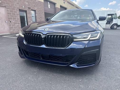 Blue 2022 BMW M550 i Xdrive