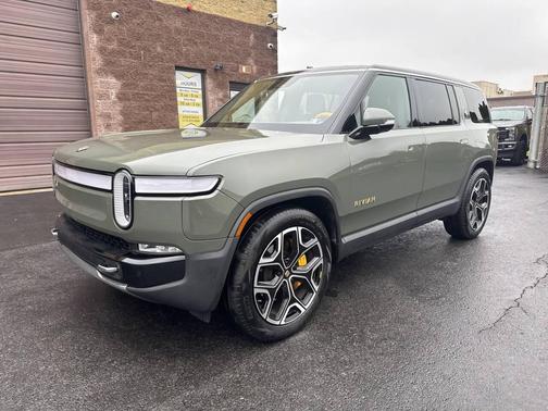 2023 Rivian R1S Launch Edition AWD 4dr SUV