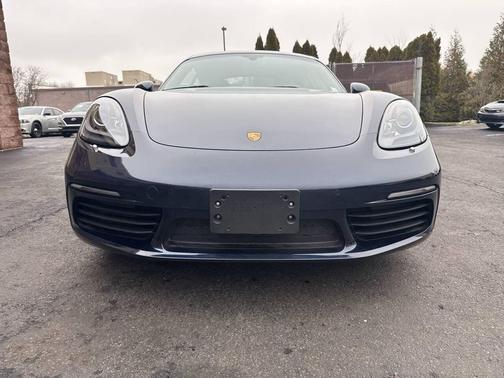 2018 Porsche 718 Cayman Base 2dr Coupe