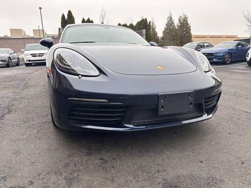 2018 Porsche 718 Cayman Base 2dr Coupe