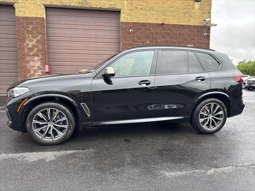 2021 BMW X5 M50i
