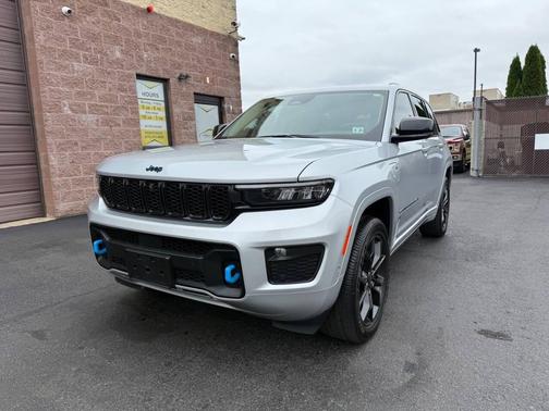 2023 Jeep Grand Cherokee 4xe 30th Anniversary
