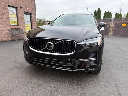 2022 Volvo XC60 B5 Momentum AWD 4dr SUV