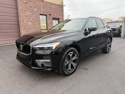 2022 Volvo XC60 B5 Momentum AWD 4dr SUV
