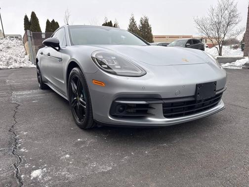 2019 Porsche Panamera 4 E Hybrid AWD 4dr Sedan