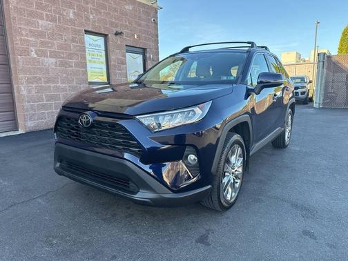 2020 Toyota RAV4 XLE Premium