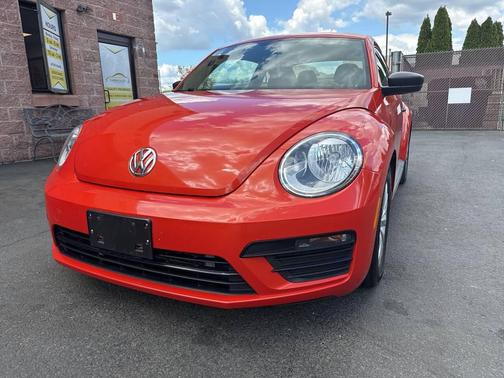 Orange 2017 Volkswagen Beetle 1.8T