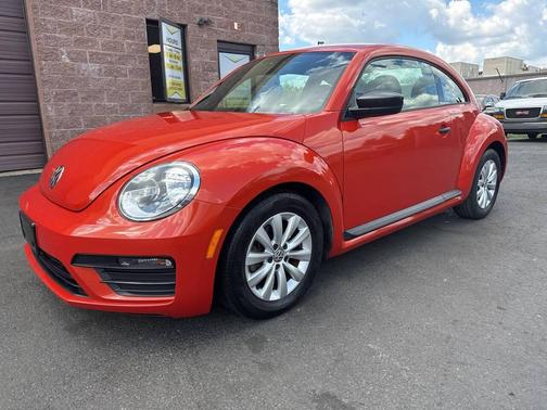 Orange 2017 Volkswagen Beetle 1.8T