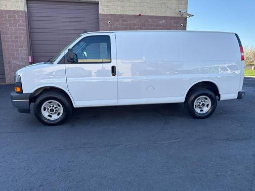 2024 GMC Savana 2500 Work Van