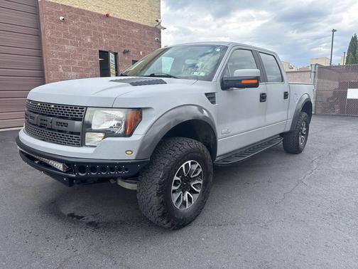 Gray 2014 Ford F-150 SVT Raptor