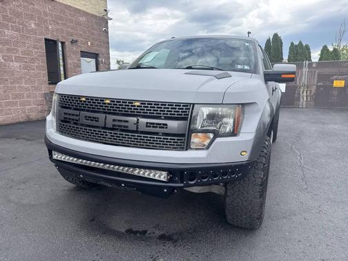 Gray 2014 Ford F-150 SVT Raptor