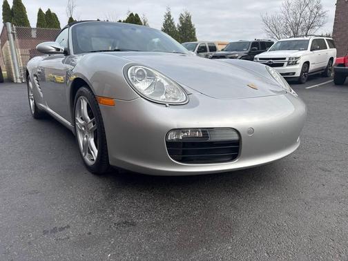 2005 Porsche Boxster Base 2dr Roadster