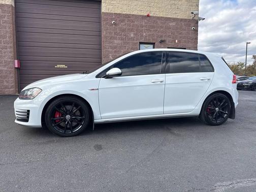 2017 Volkswagen Golf GTI 2.0T Autobahn 4-Door