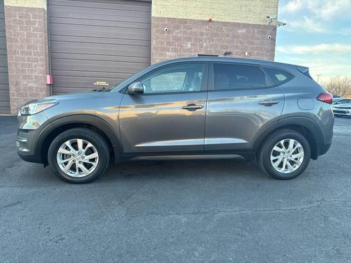 2020 Hyundai TUCSON SE AWD 4dr SUV