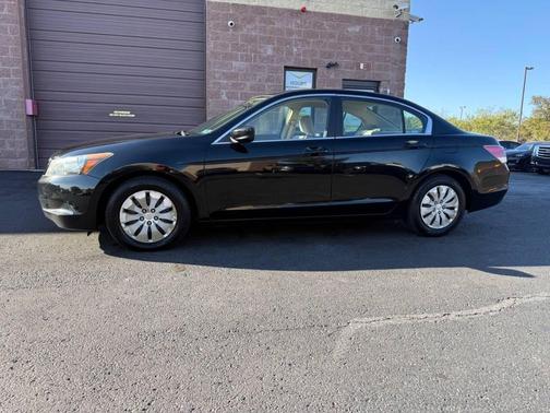 2009 Honda Accord LX 4dr Sedan 5A