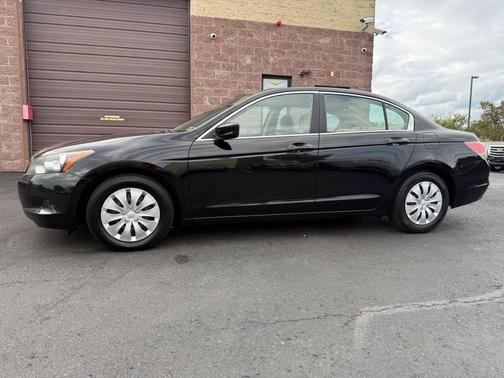 2009 Honda Accord LX 4dr Sedan 5A