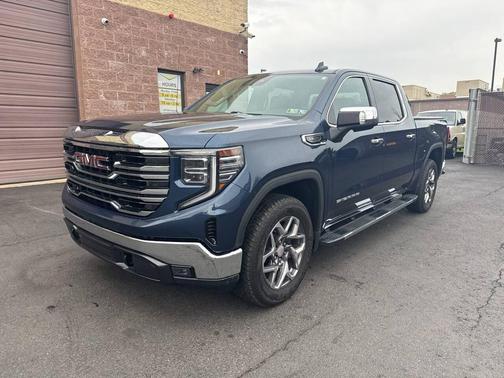 Blue 2022 GMC Sierra 1500 SLT