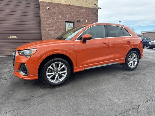 2021 Audi Q3 45 S line Premium