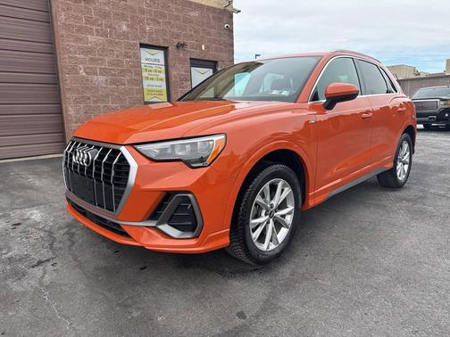 2021 Audi Q3 45 S line Premium