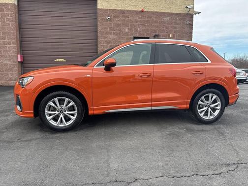 2021 Audi Q3 45 S line Premium