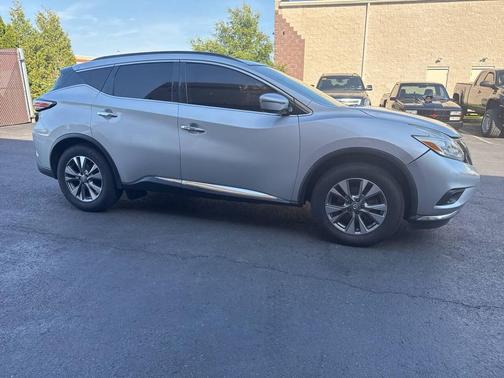 Silver 2017 Nissan Murano SV