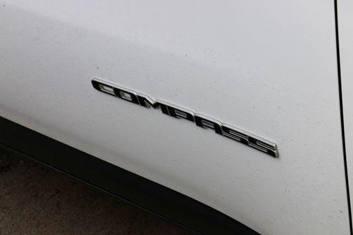 Bright White Clearcoat 2025 Jeep Compass Limited