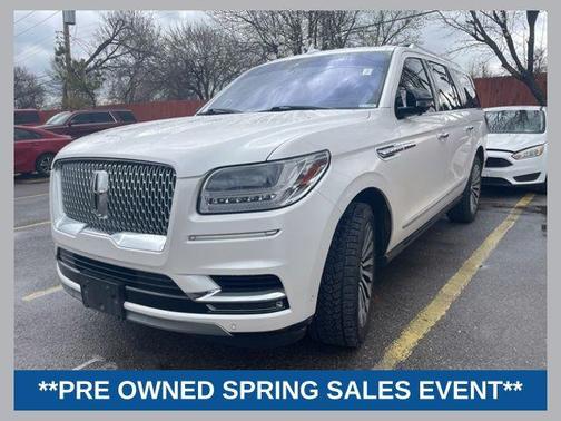White Platinum Metallic Tri-Coat 2019 Lincoln Navigator L Reserve