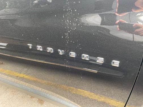 Mosaic Black Metallic 2019 Chevrolet Traverse RS