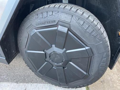 2025 Tesla Cybertruck All-Wheel Drive