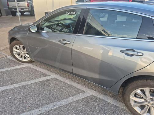 Sterling Gray Metallic 2025 Chevrolet Malibu FWD 1LT