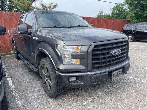 Ruby Red Metallic Tinted Clearcoat 2016 Ford F-150 XLT