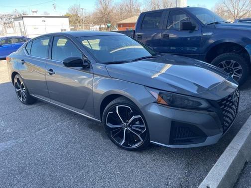 2024 Nissan Altima SR FWD