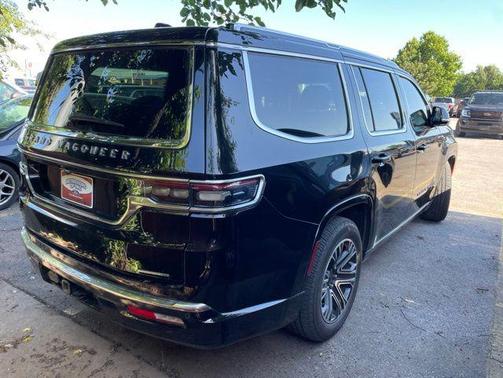 Diamond Black Crystal Pearlcoat 2022 Jeep Grand Wagoneer Series II 4x4