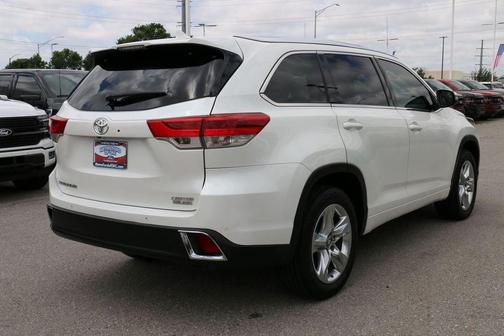 Blizzard Pearl 2017 Toyota Highlander Limited