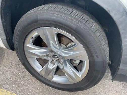 Blizzard Pearl 2017 Toyota Highlander Limited