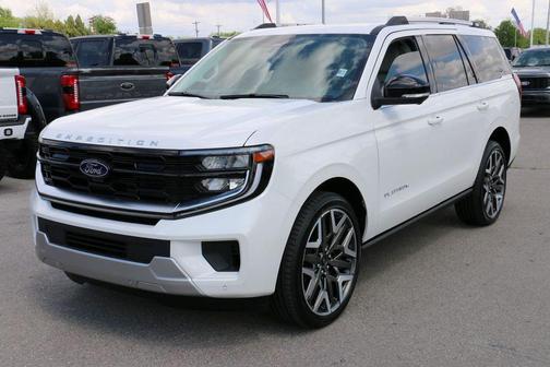 Star White Metallic Tri-Coat 2026 Ford Expedition Platinum