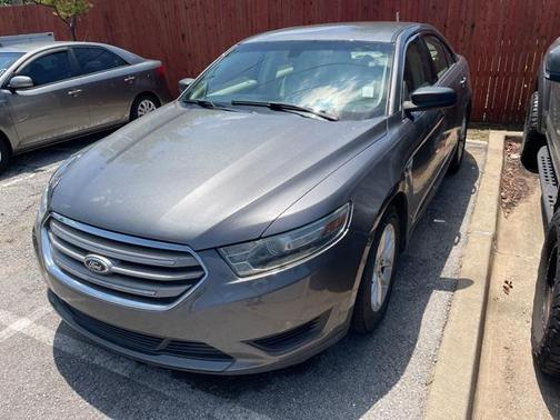 2014 Ford Taurus SE