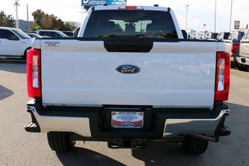 Oxford White 2026 Ford F-350 XLT