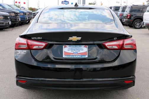 2022 Chevrolet Malibu FWD LT